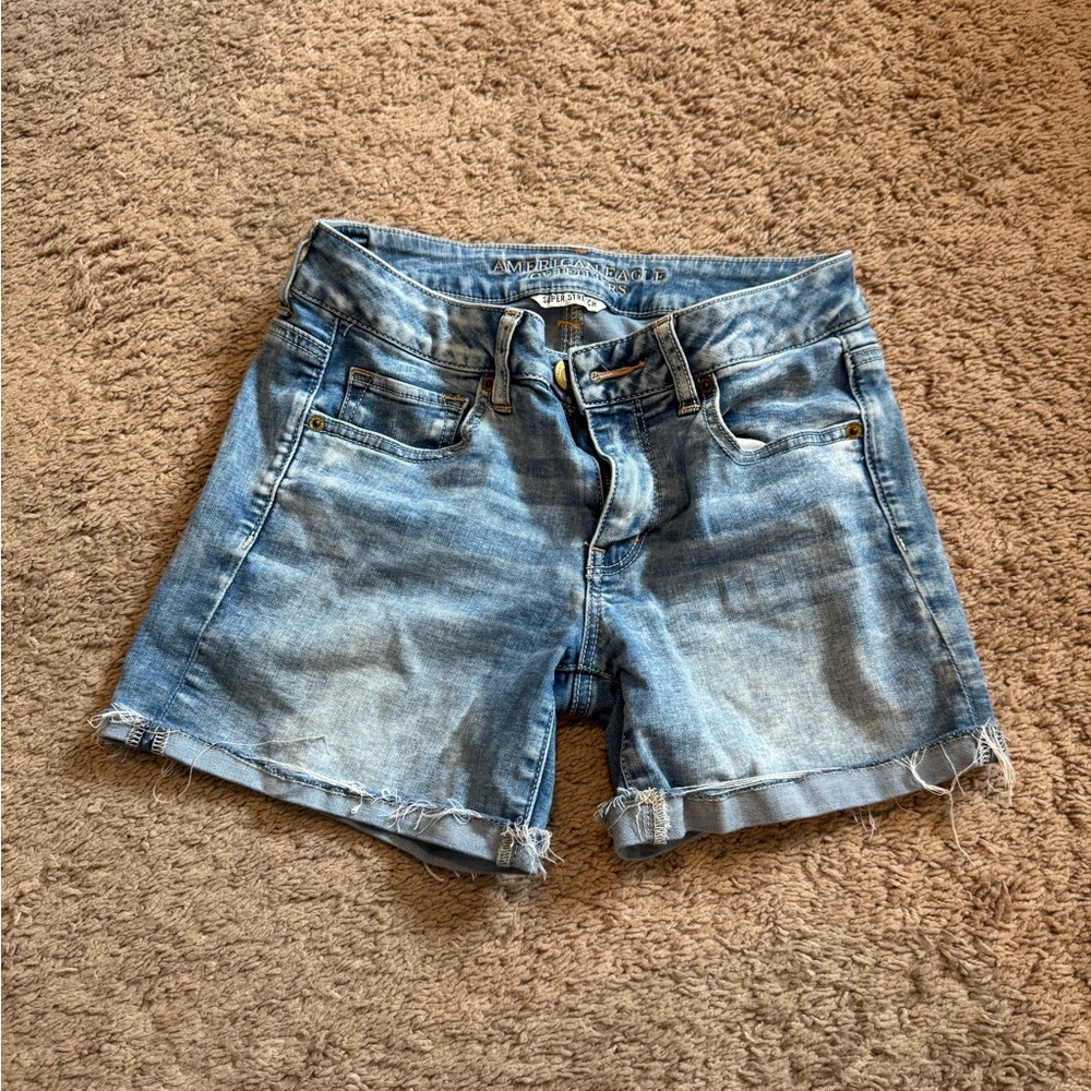 Super stretchy midi shorts